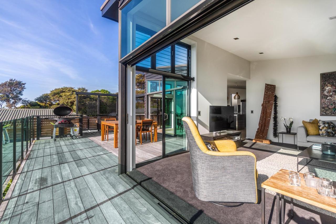 Villa Taonga With Sea Views By Waiheke Unlimited Oneroa Exterior foto